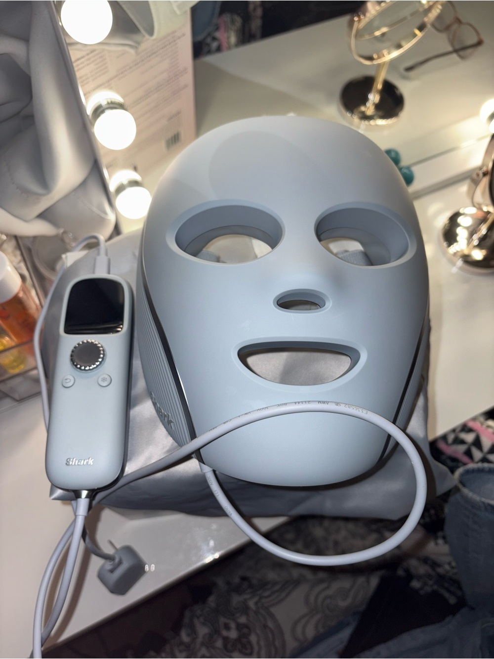 Shark CryoGlow Blue iQLED Face Mask with Under-Eye Cooling - Blue